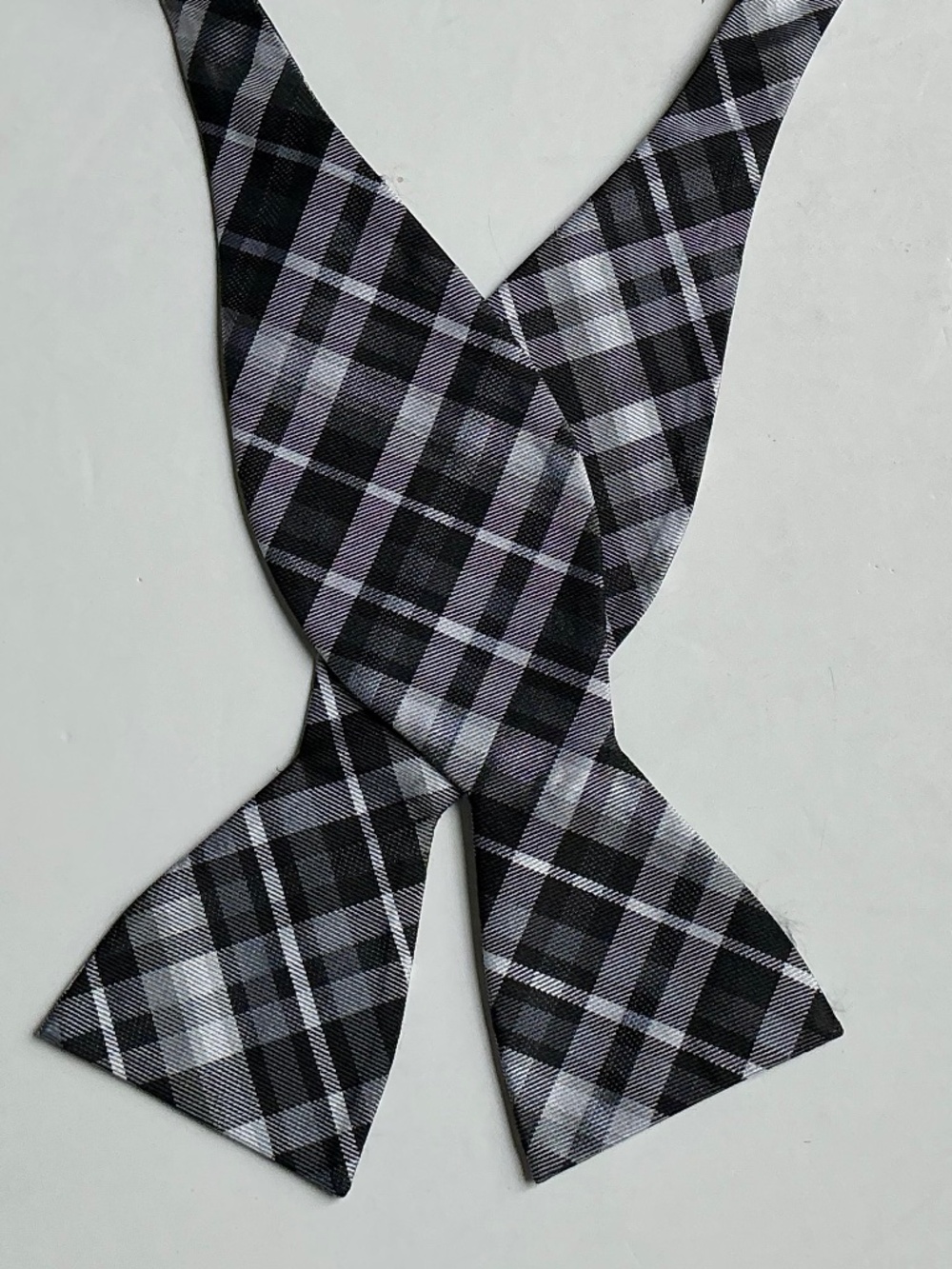 Ben Sherman classy  gray plaid 100 % silk bow tie